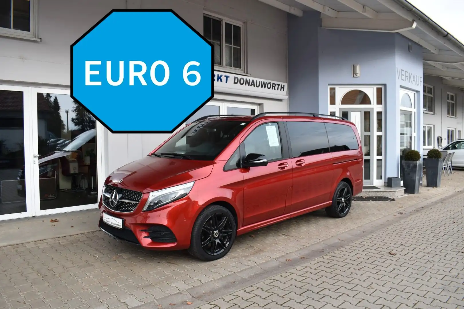 Mercedes-Benz V 300 d lang 4Matic 9G-TRONIC Edition AMG Line Rouge - 2