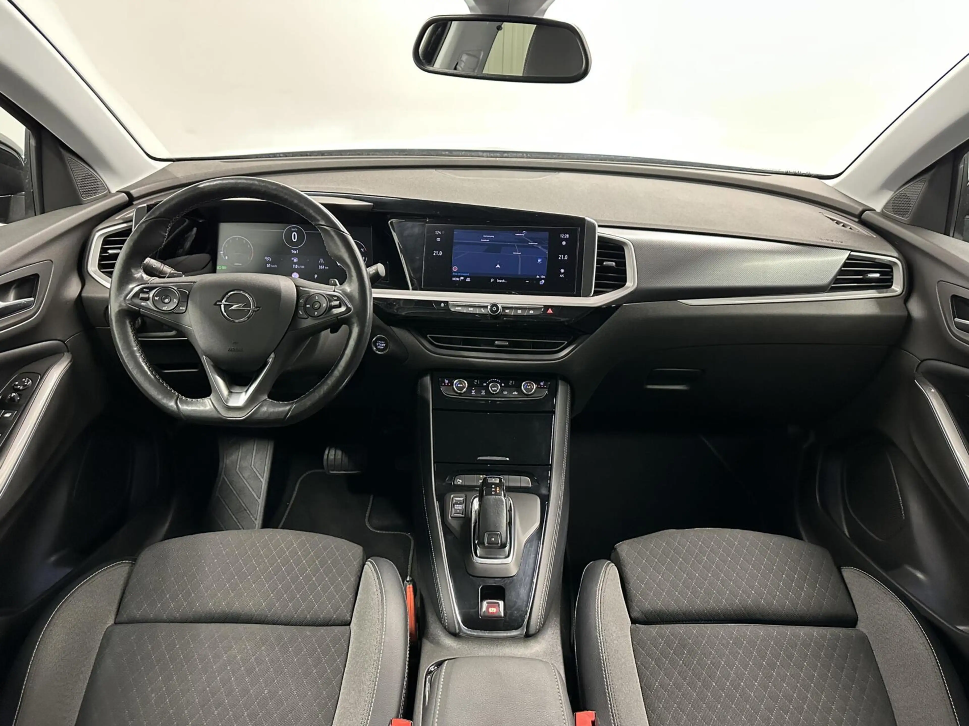 Opel Grandland 1.2 Turbo Business Elegance TREKHAAK CAMERA CARPLA — photo 2