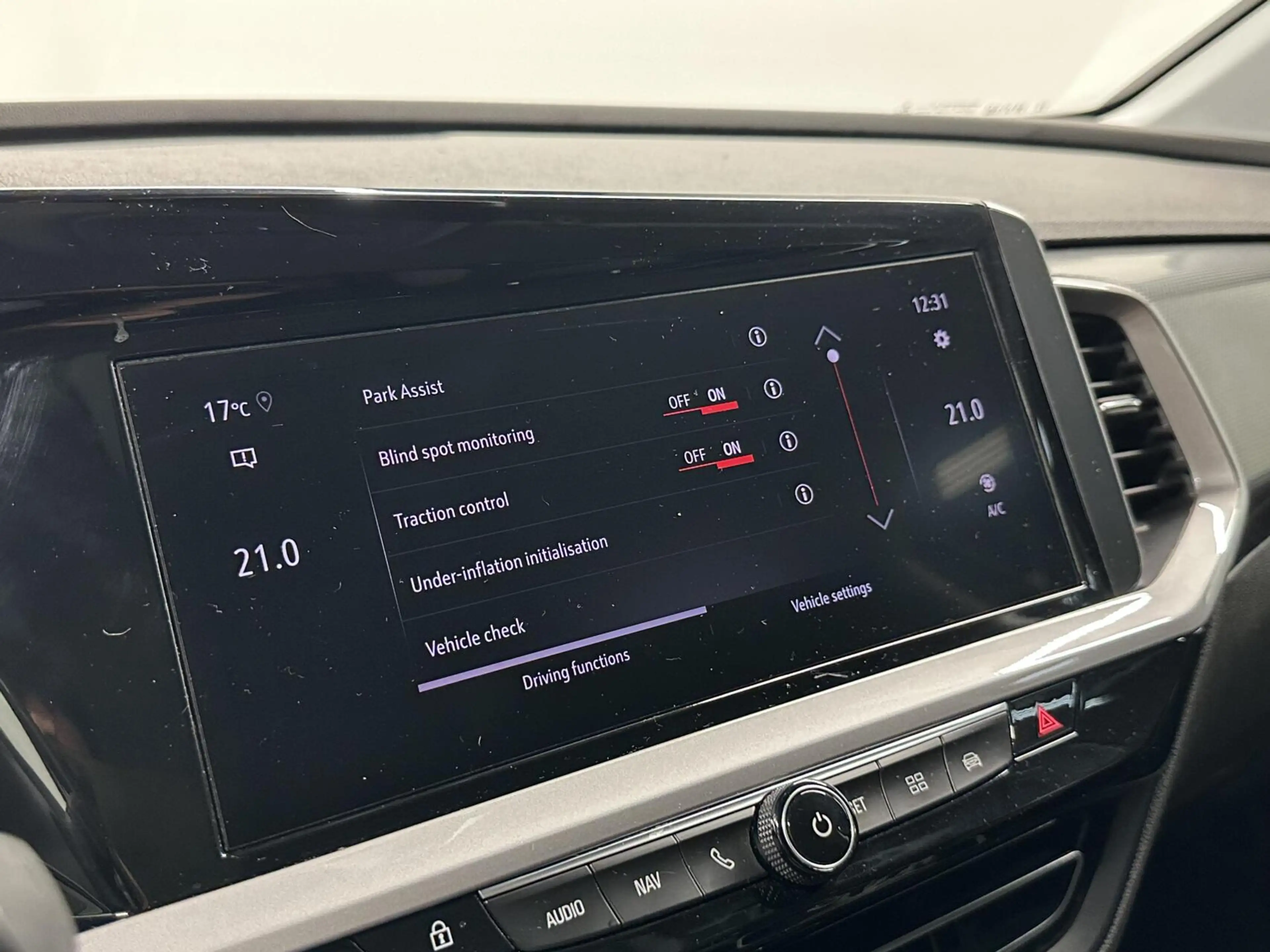 Opel Grandland 1.2 Turbo Business Elegance TREKHAAK CAMERA CARPLA — photo 32