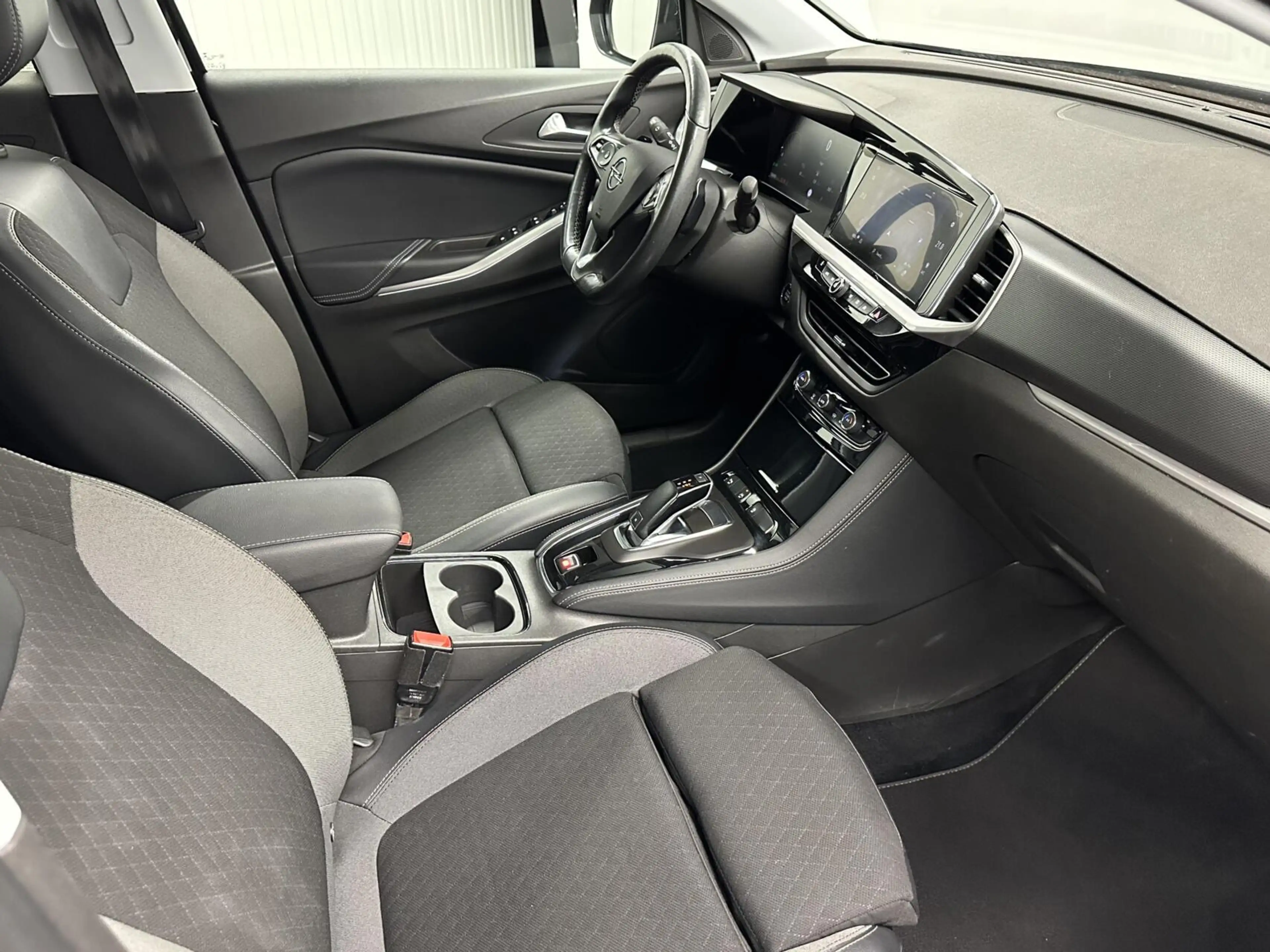 Opel Grandland 1.2 Turbo Business Elegance TREKHAAK CAMERA CARPLA — photo 13