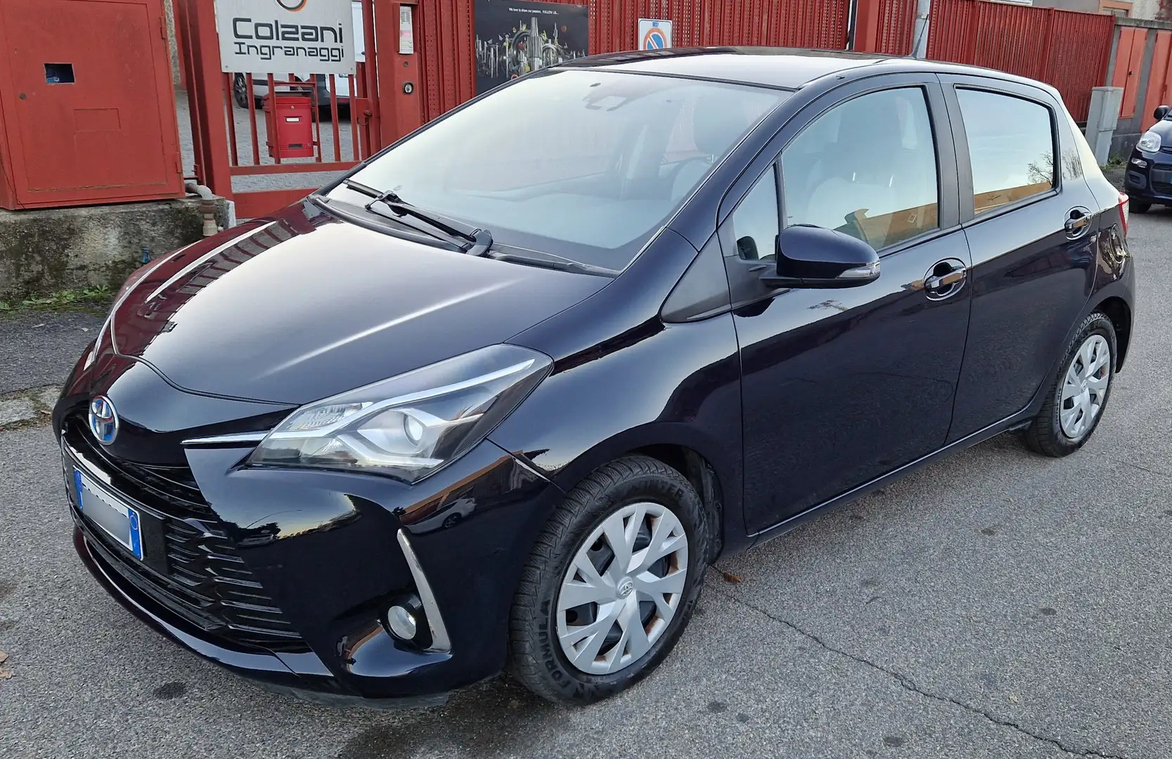 Toyota Yaris 5p 1.5h Business Hybrid Aut. - Ok neopatentati Bleu - 1