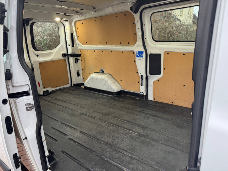 Ford Transit Custom 300 L2 Trend — photo 14