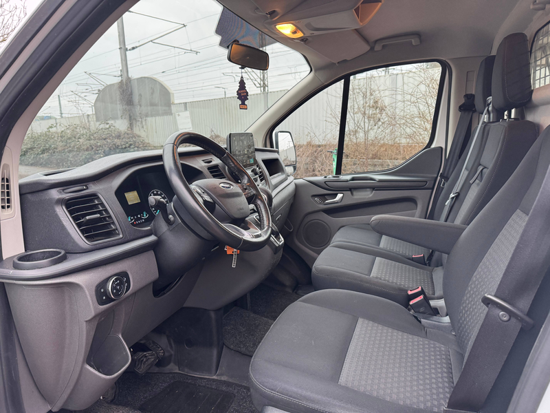 Ford Transit Custom 300 L2 Trend — photo 4