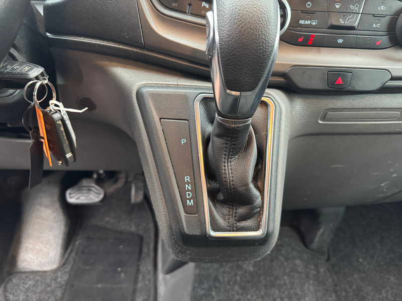 Ford Transit Custom 300 L2 Trend — photo 10