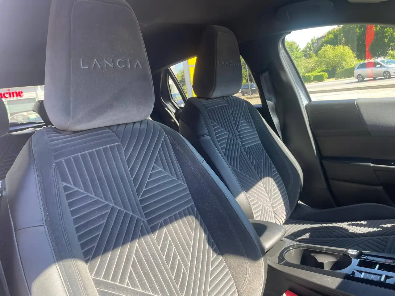 Lancia Ypsilon 2025 — фото 8