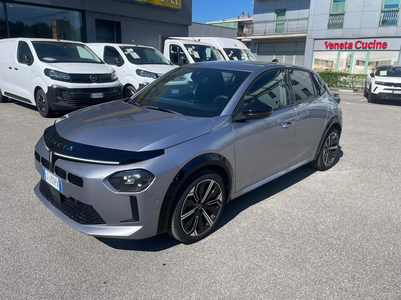 Lancia Ypsilon 2025