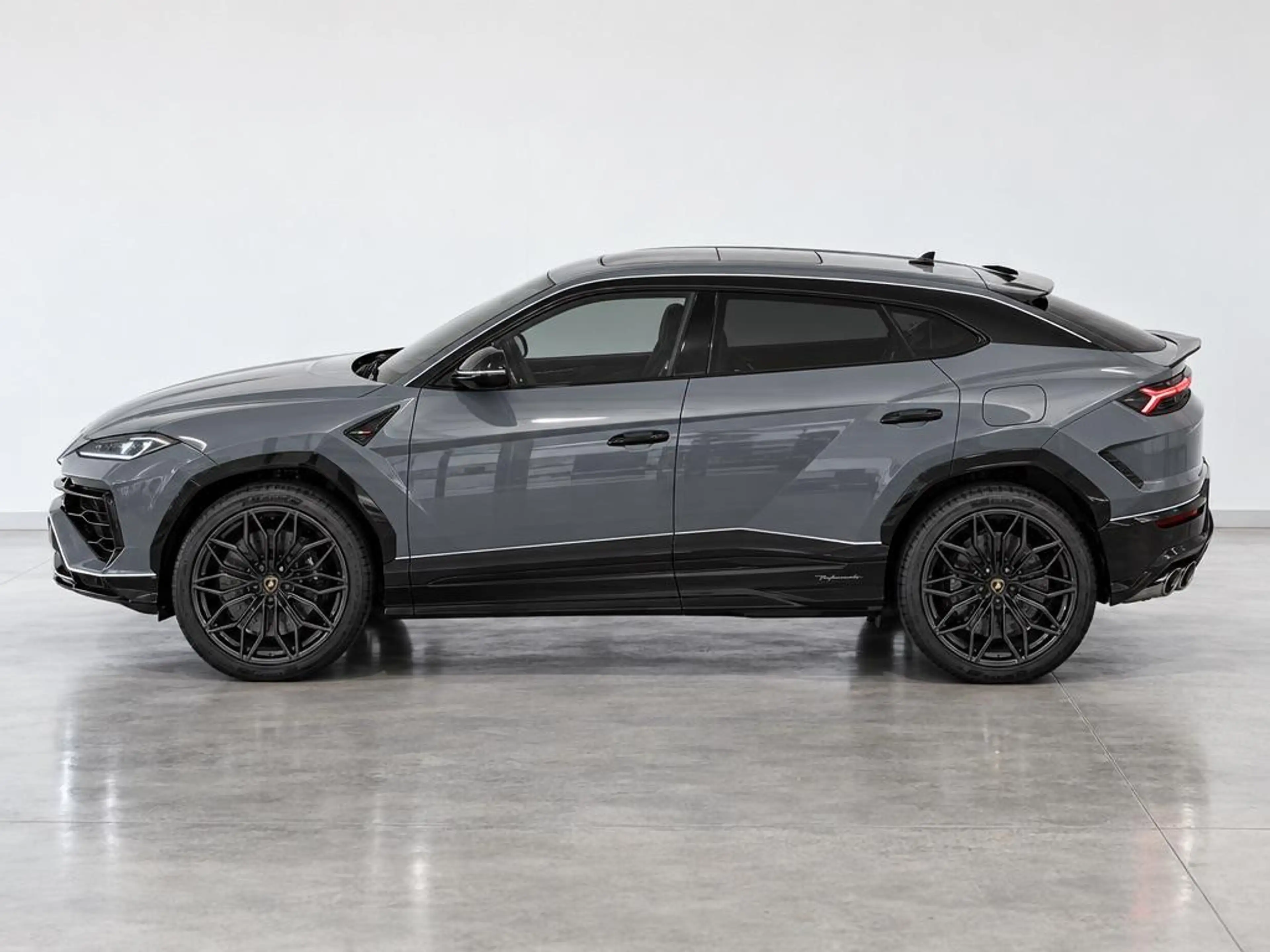 Lamborghini Urus SE Capsule 01of 630*AdP*PANO*B&O*360*EUR.1 — photo 2