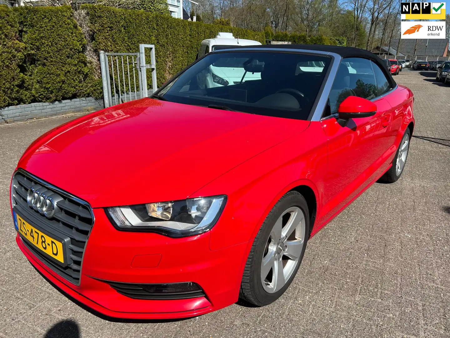 Audi A3 Cabriolet 1.4 TFSI Ambition Pro Line Plus ECC NAVI Rood - 1