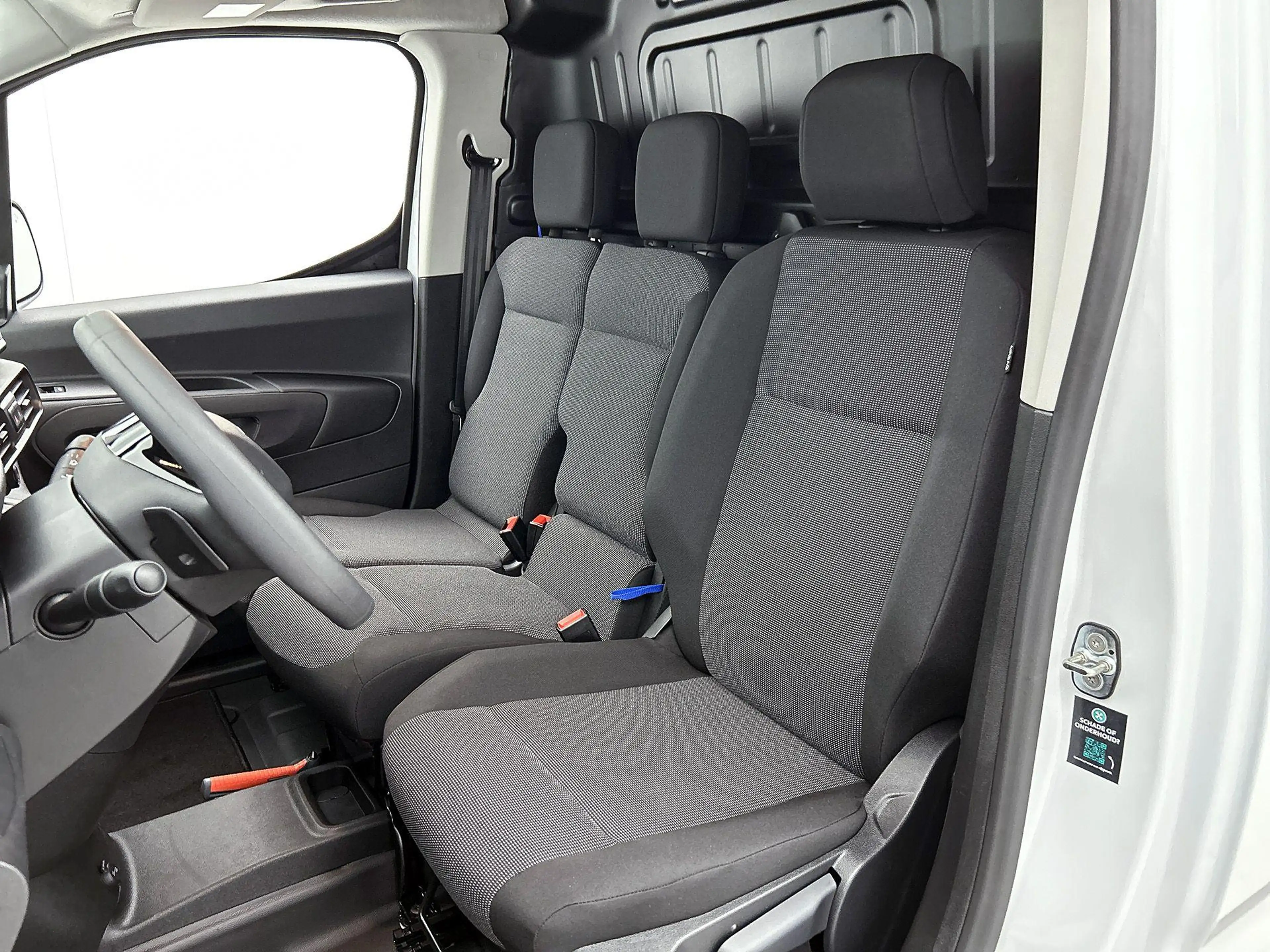 Peugeot Partner e-Partner 136 L2 50 kWh | DEMO | Navigatie | Camer — photo 9