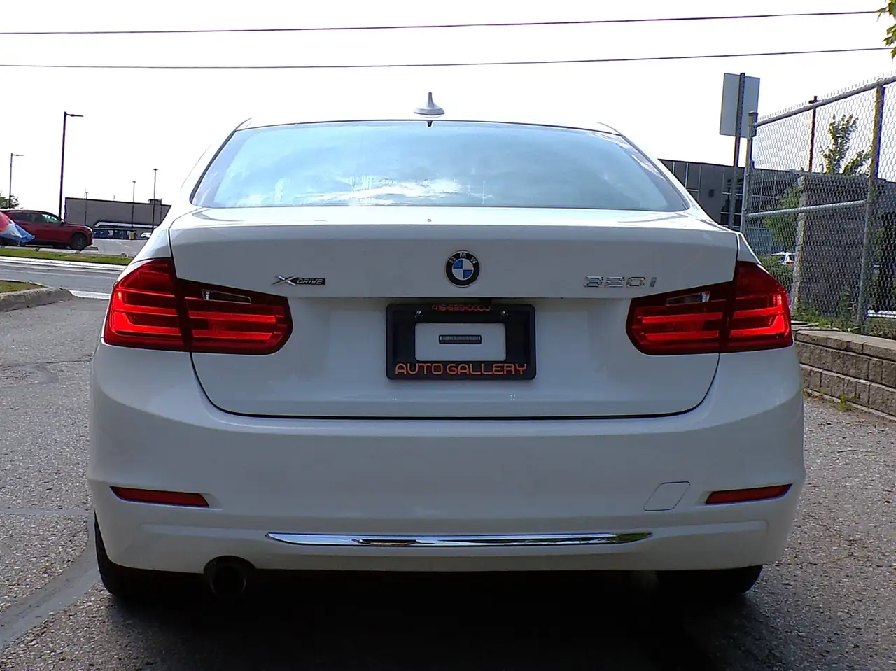 BMW 3 Series снимка BMW 3 Series