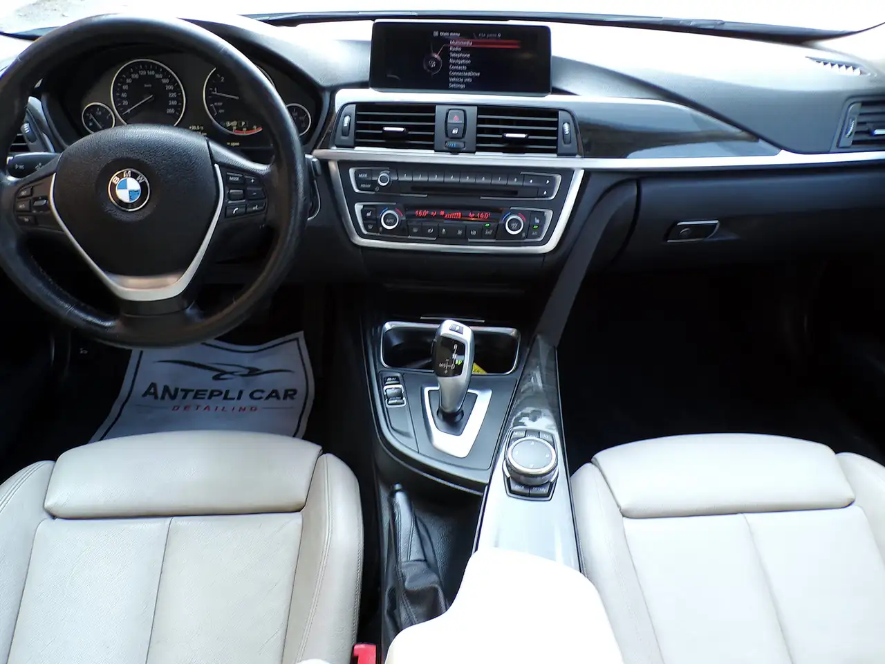 BMW 3 Series снимка BMW 3 Series