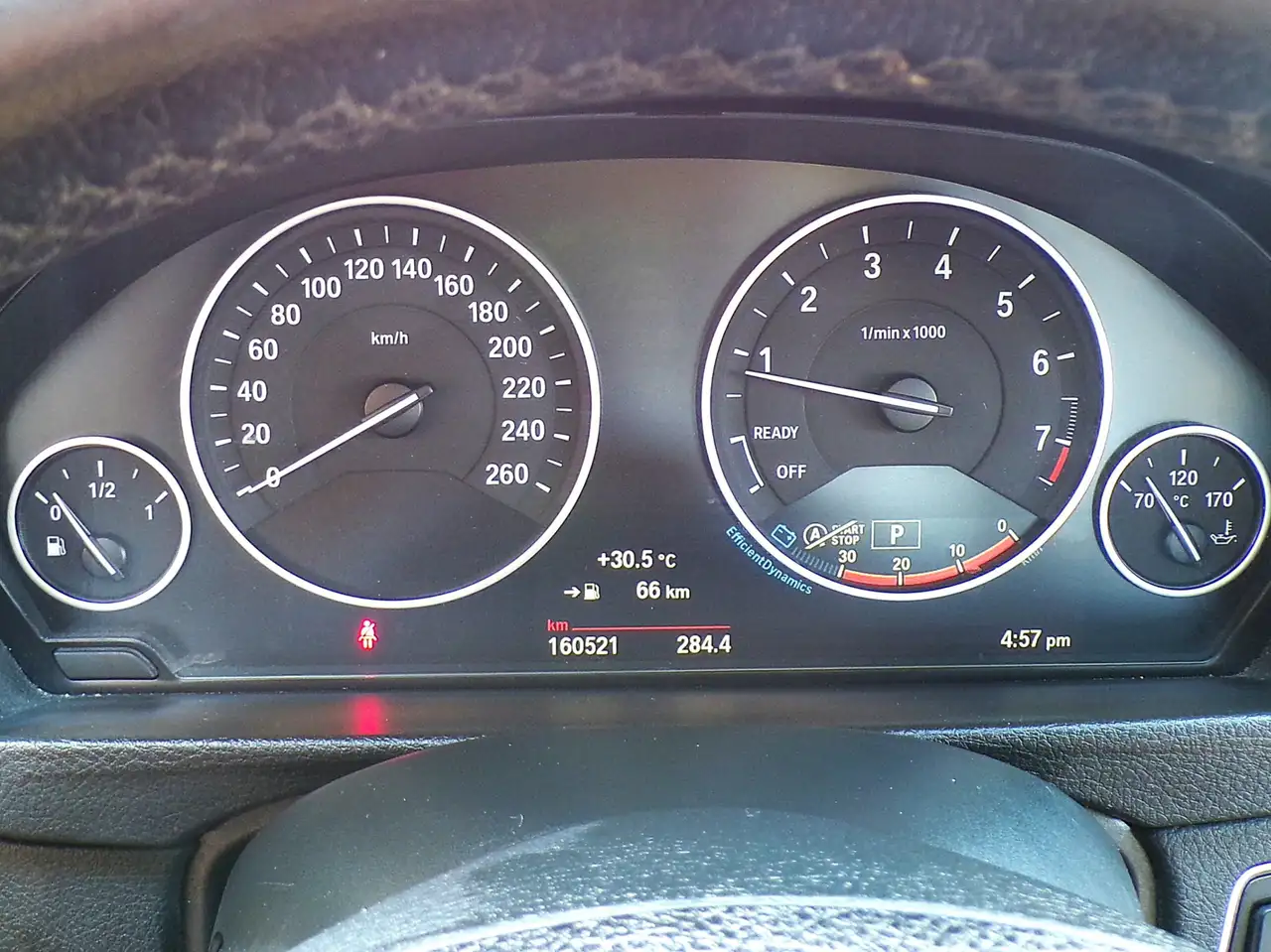 BMW 3 Series снимка BMW 3 Series