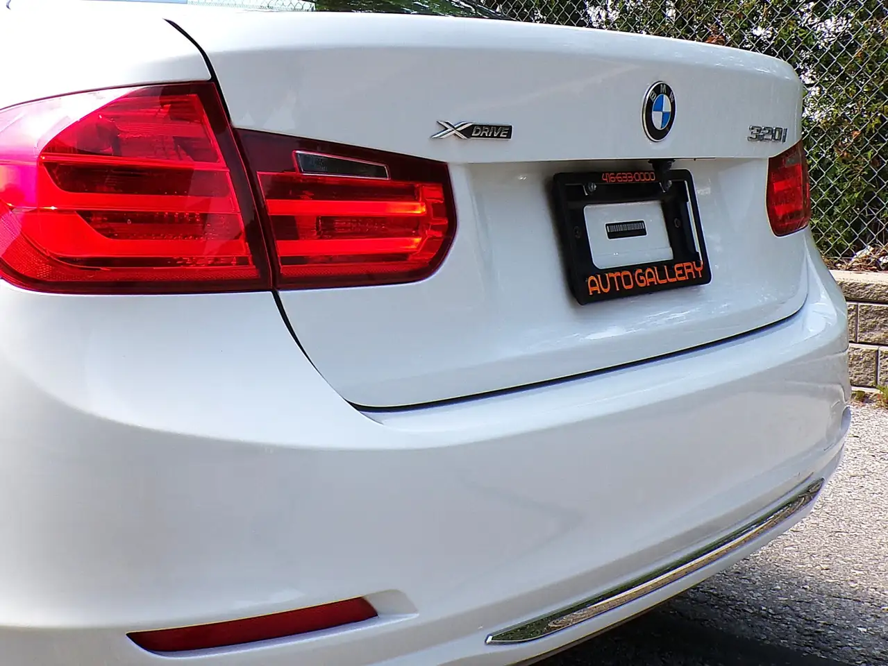 BMW 3 Series снимка BMW 3 Series