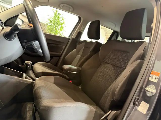 Suzuki Swift view 8