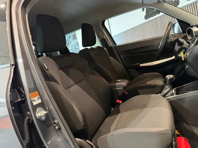 Suzuki Swift view 9