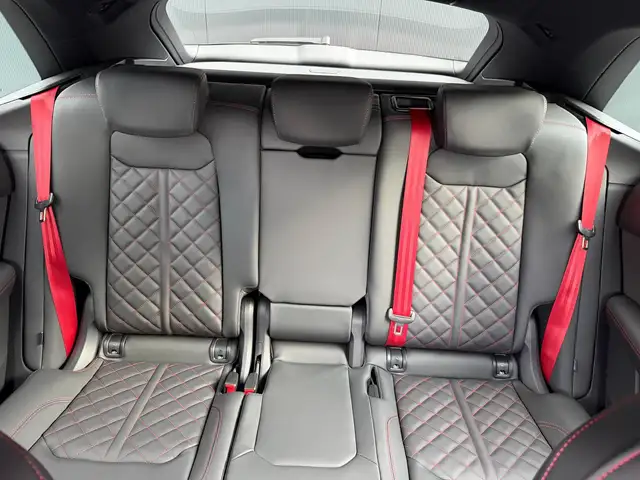 Audi Q8 TDI quattro 210 kW 3.0 V6 24V 210 kW (286 PS), ... Ansicht 18