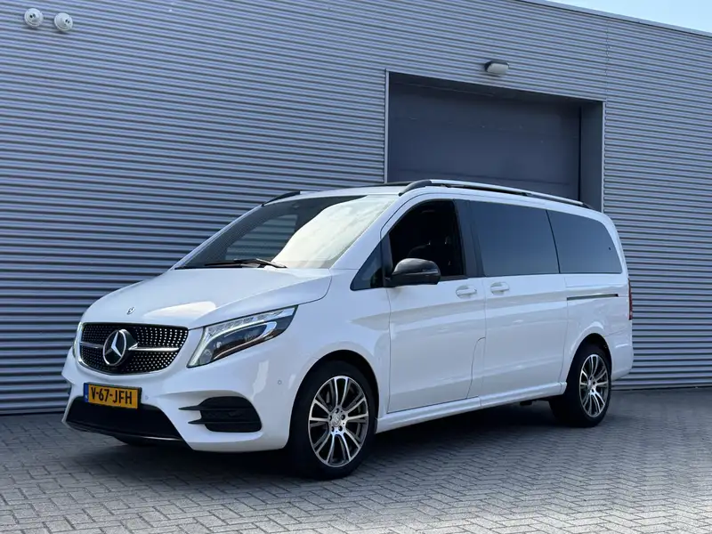 Mercedes-Benz V 220