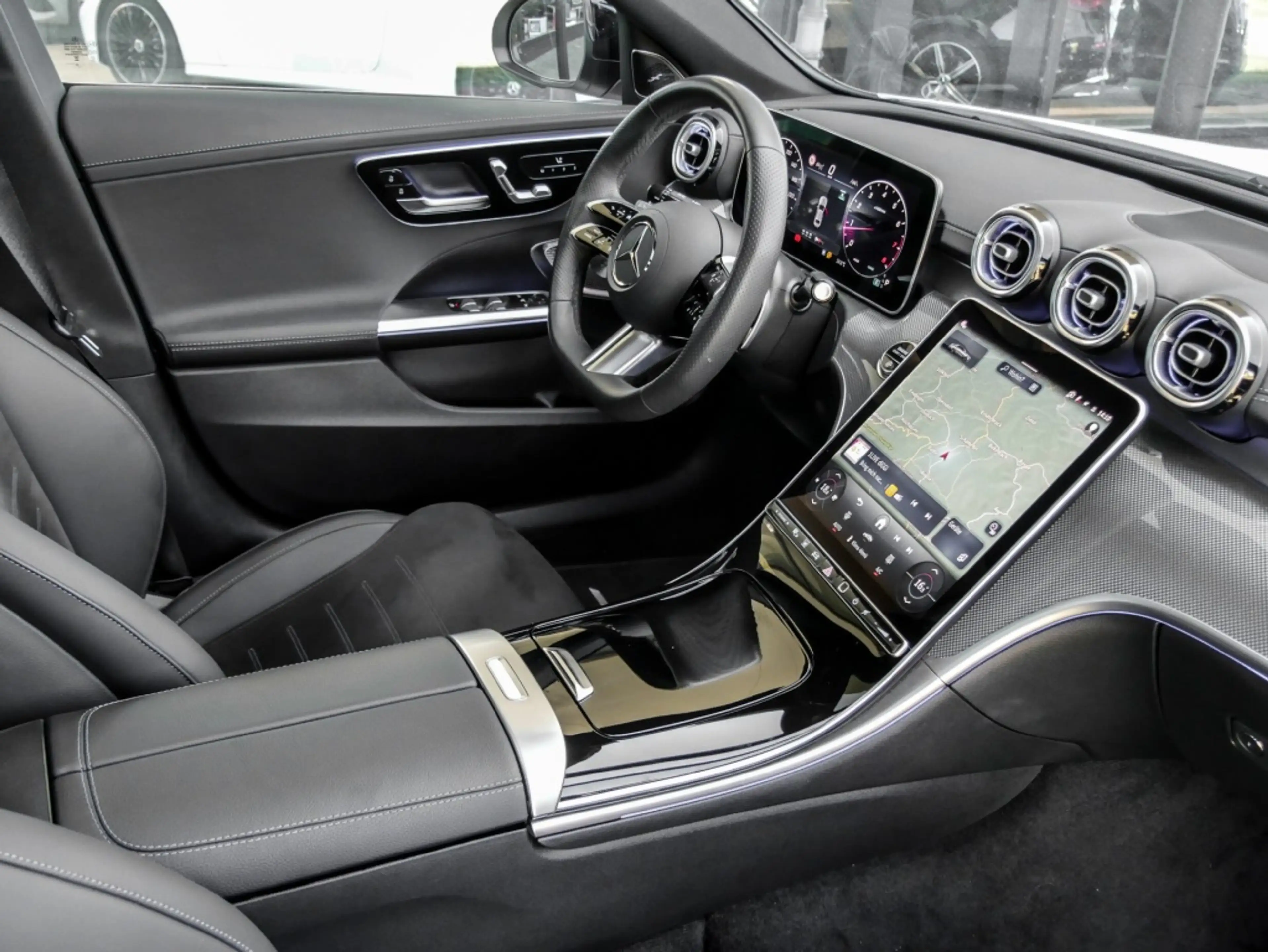 Mercedes-Benz C 180 AMG-Sport+Burm+Pano+Digital+Distr+Memo+360 — photo 4