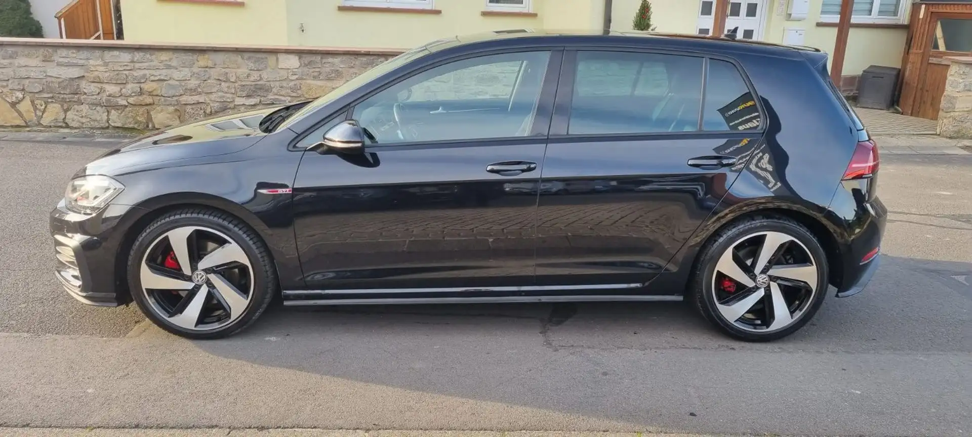 Volkswagen Golf VII Lim. GTI Panoramadach Kamera Schwarz - 2