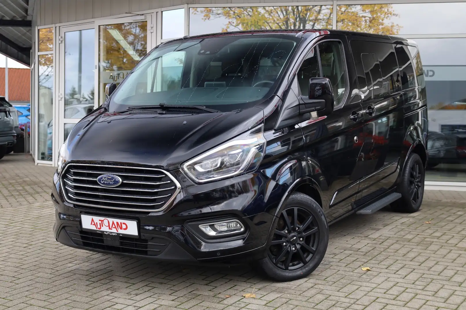 Ford Tourneo Custom Kombi 2.0 TDCi 310 Bi-Xenon AHK Zilver - 2