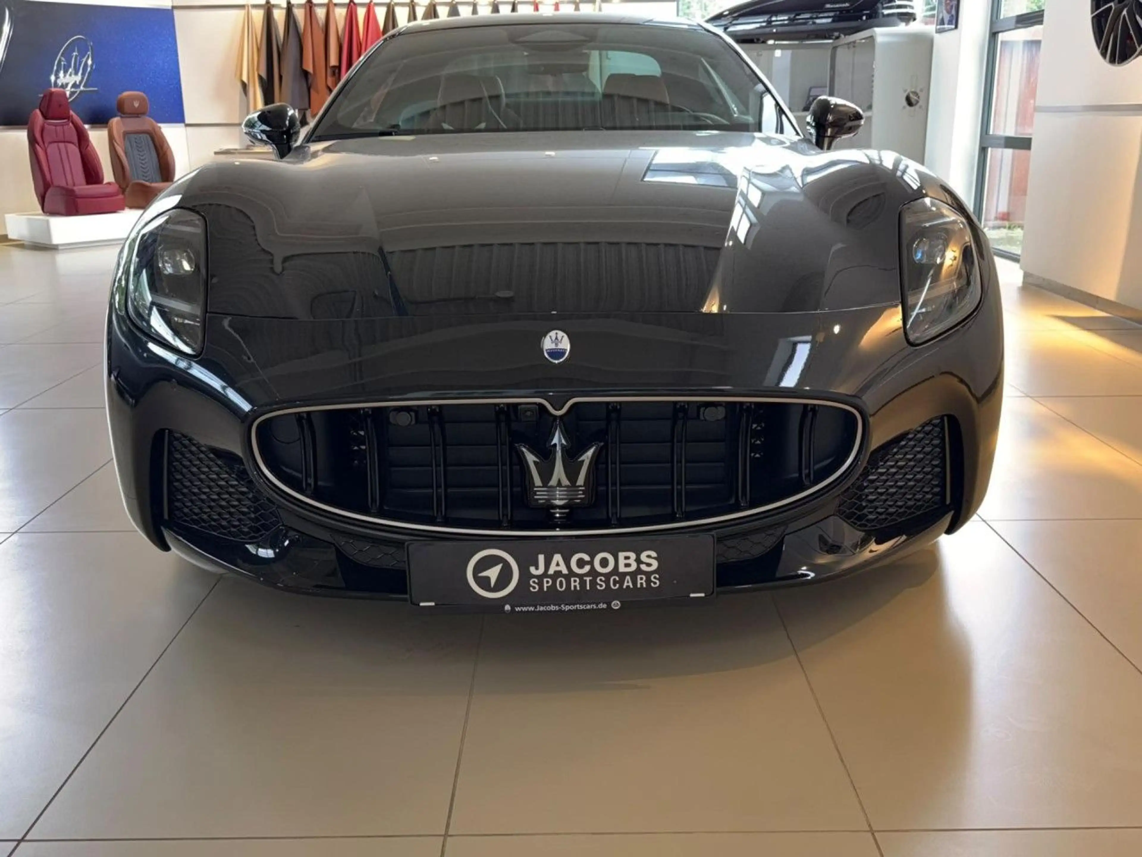 Maserati GranTurismo Bluetooth Navi LED Vollleder — photo 2