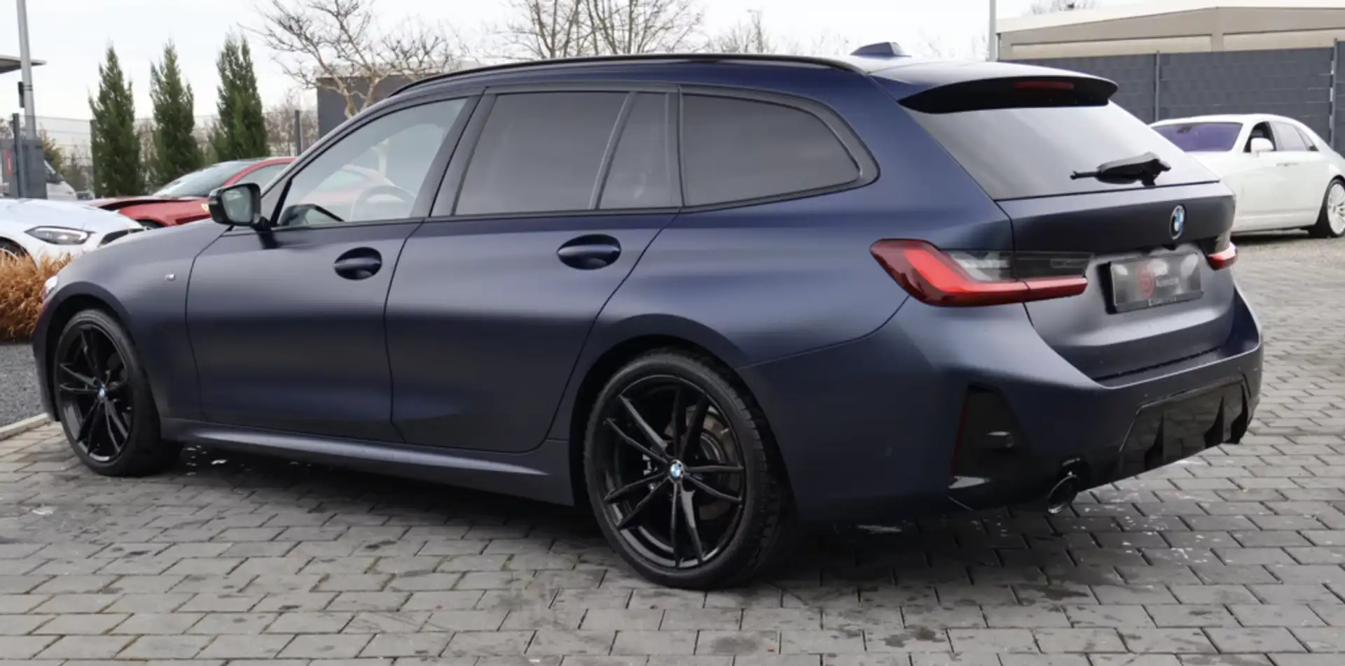 BMW 320 320dA xDrive Touring M Sport Pro Blau - 2