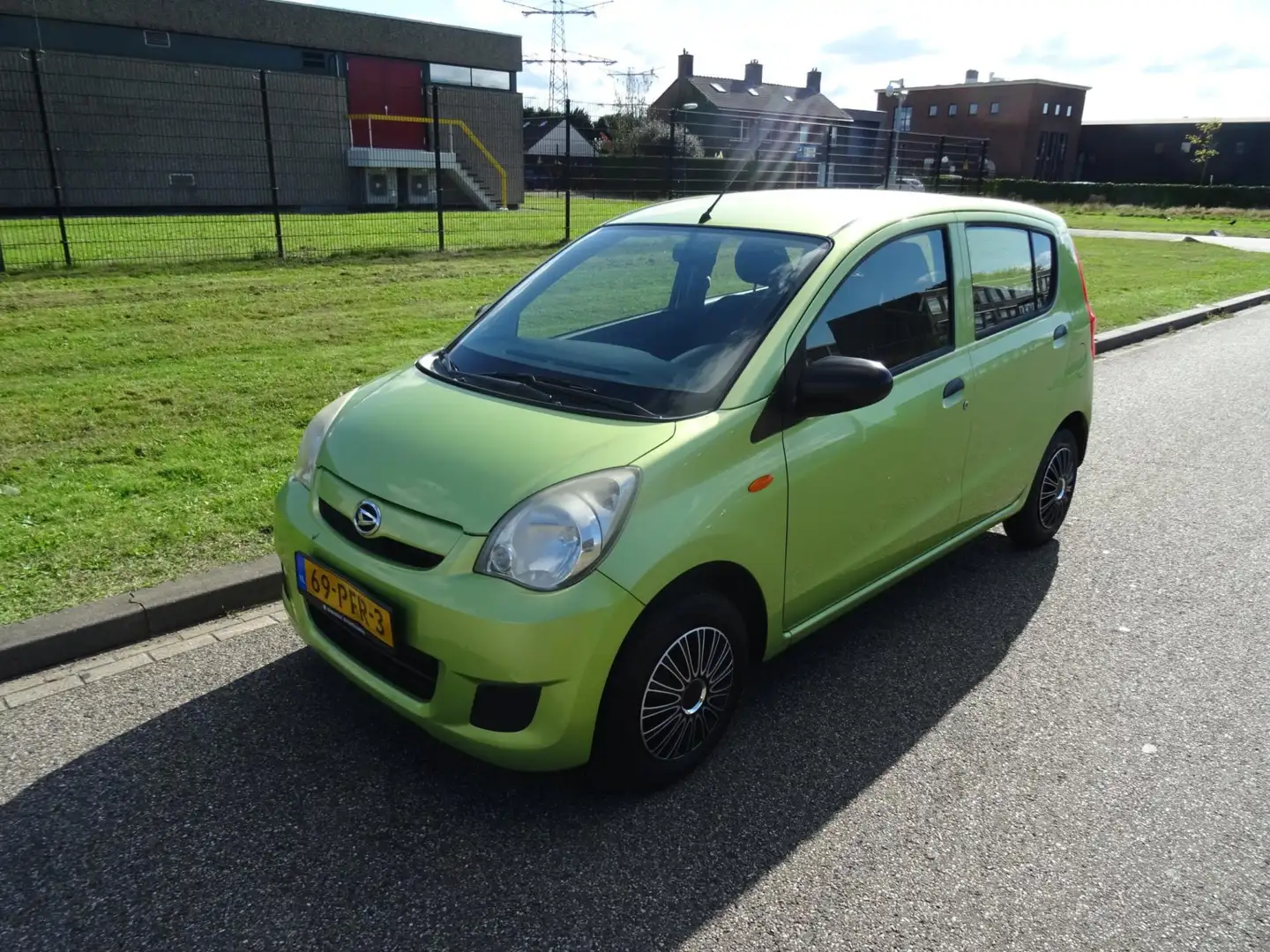 Daihatsu Cuore 1.0 Clever Verde - 1