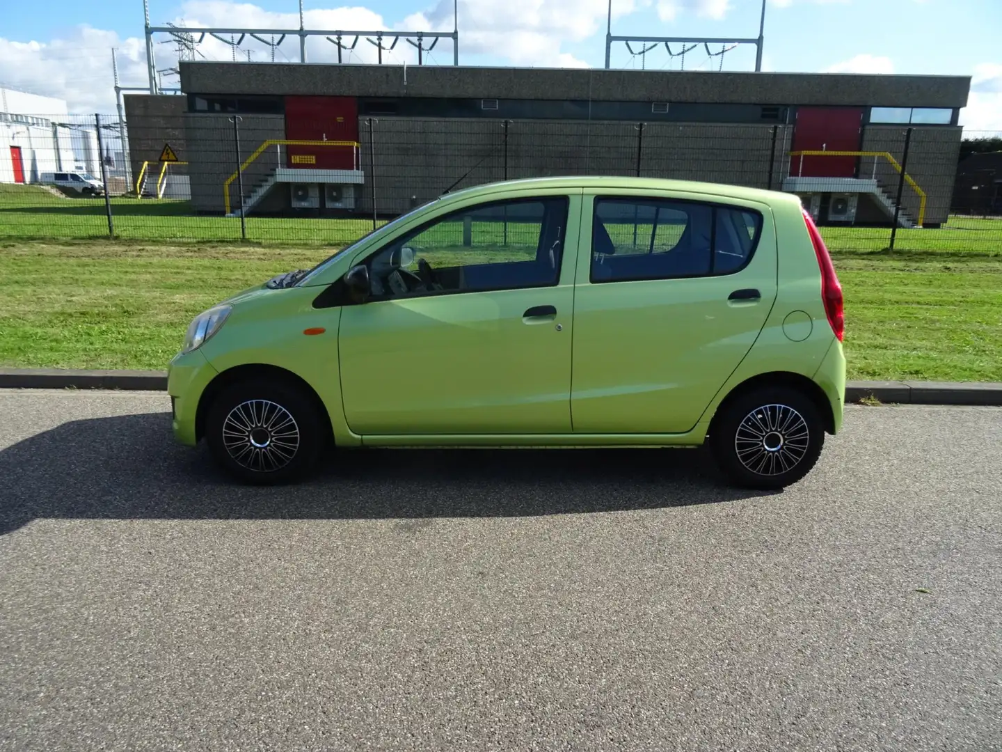 Daihatsu Cuore 1.0 Clever Verde - 2