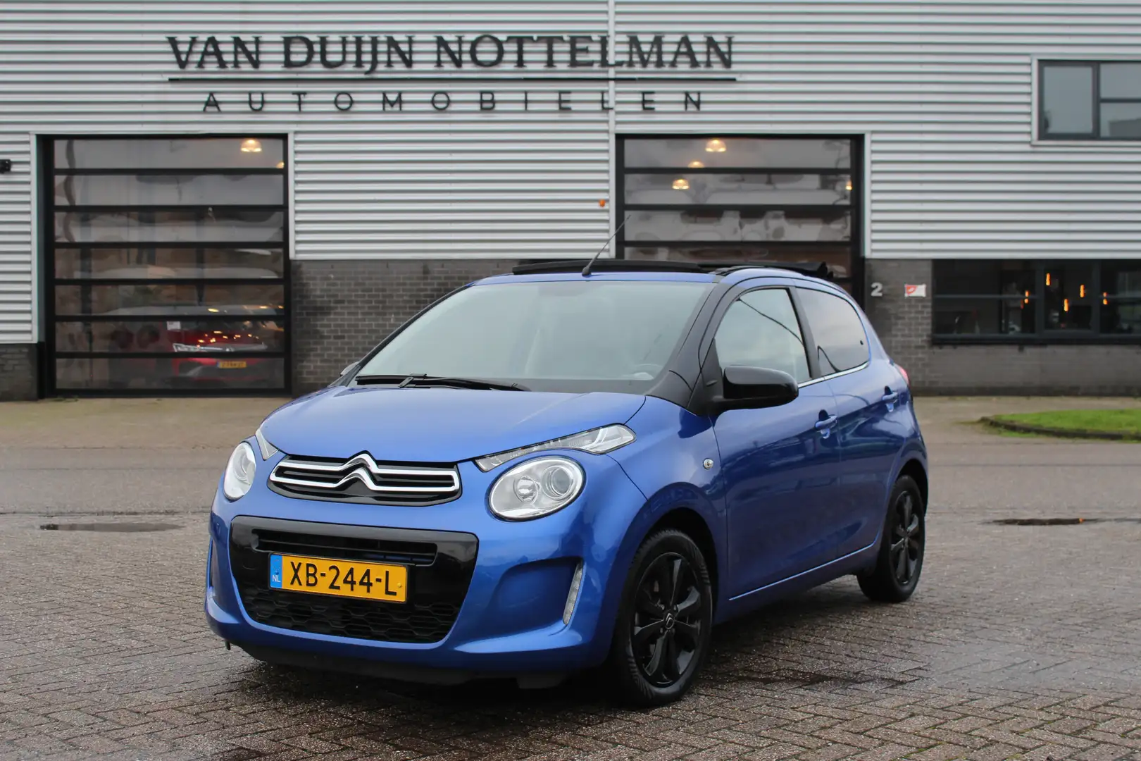 Citroen C1 1.0 VTi Airscape Shine / Carplay / Leer / Stoelver Blau - 1