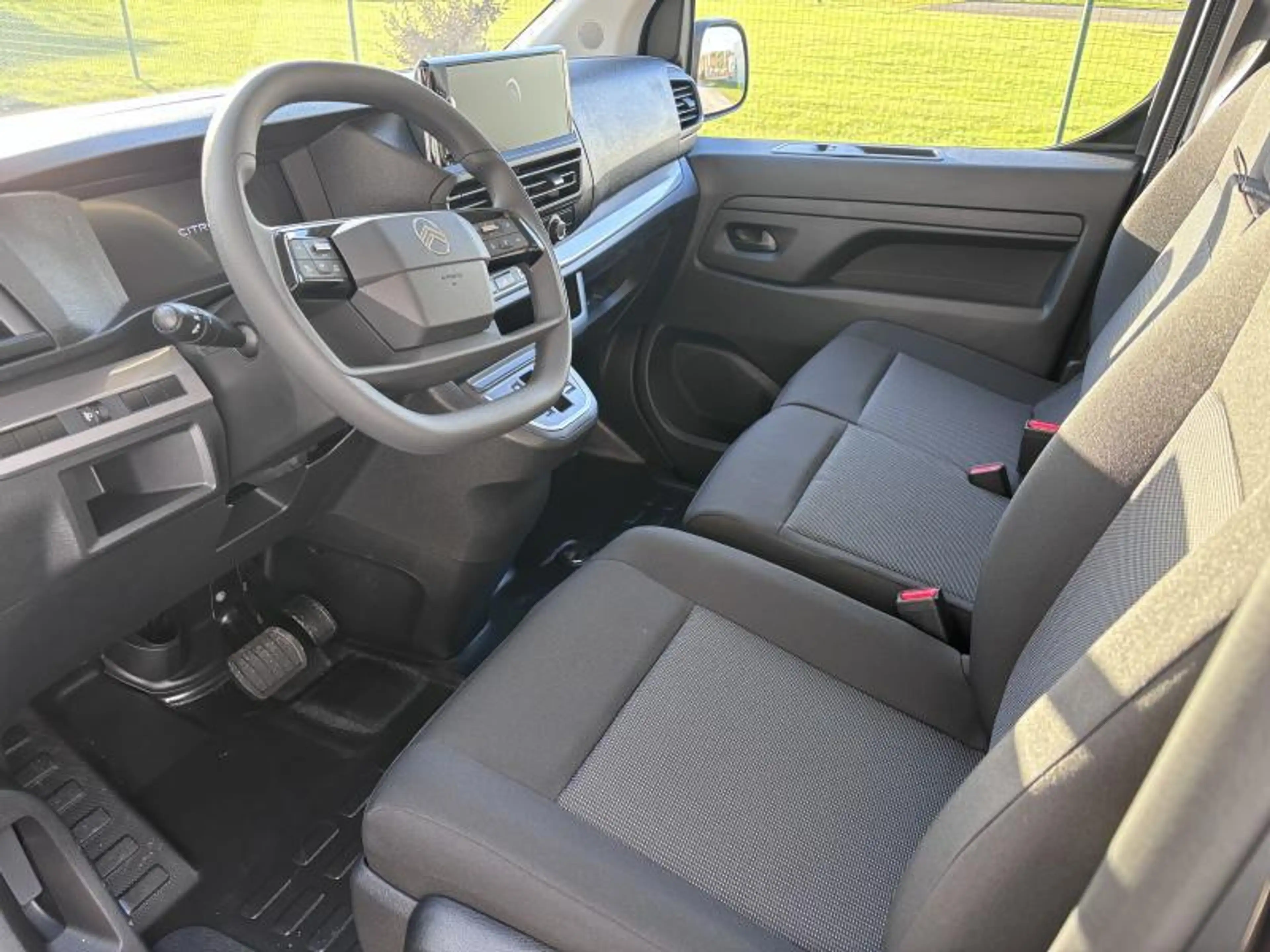 Citroen Jumpy Taille M / 150 ch / EAT8 — photo 6