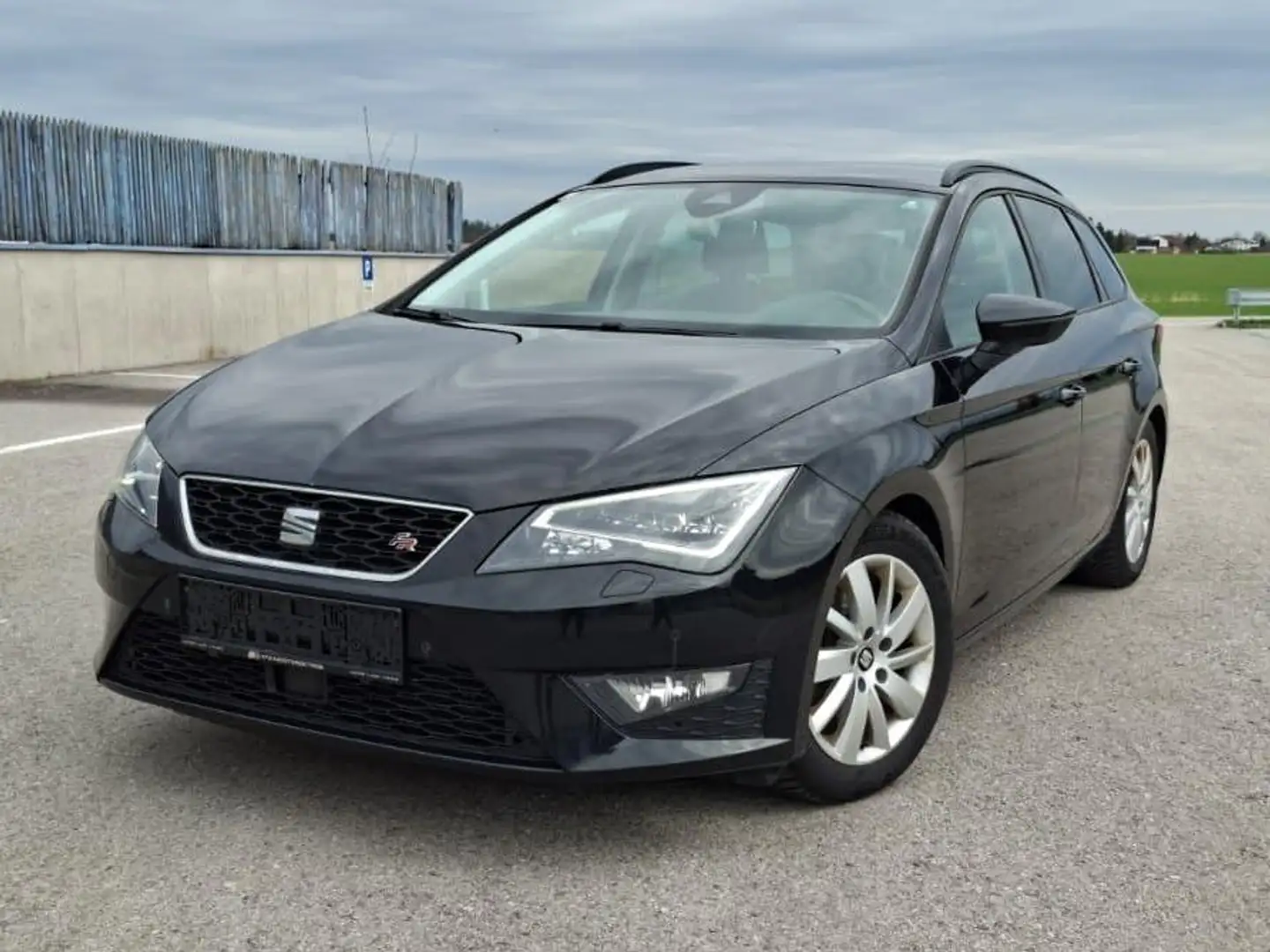 SEAT Leon FR Schwarz - 2