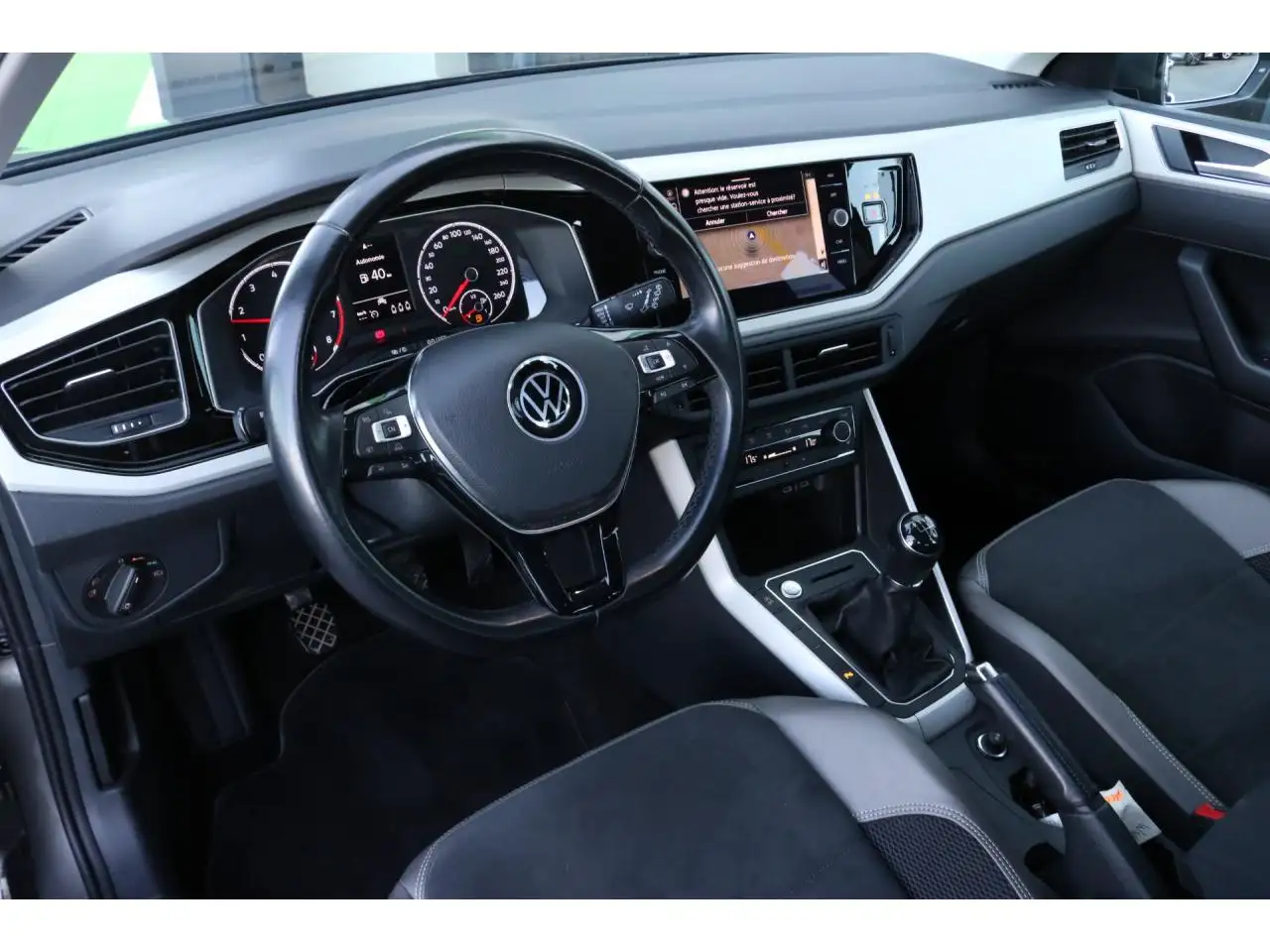 Volkswagen Polo Citadine 5 portes — photo 9
