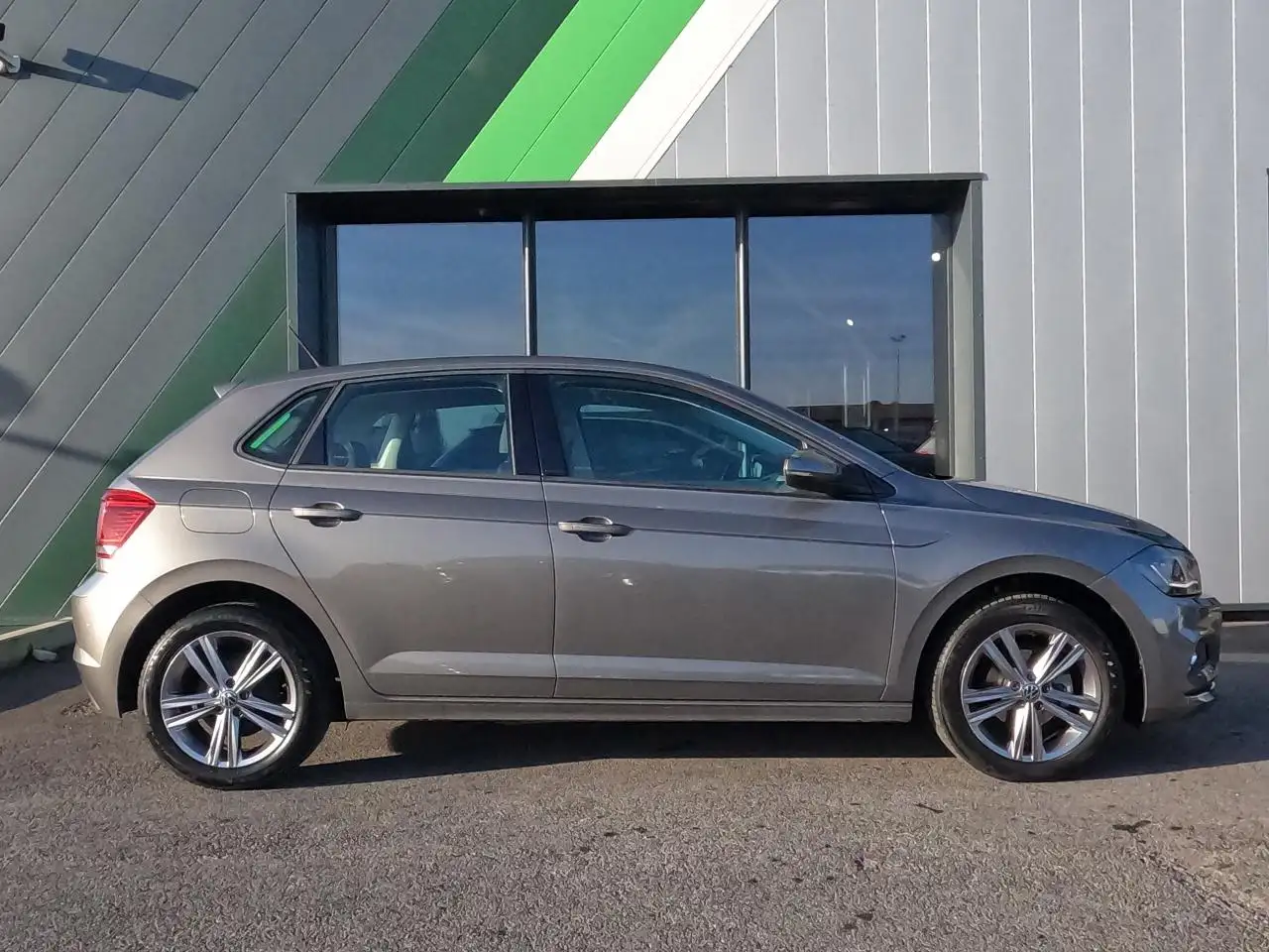 Volkswagen Polo Citadine 5 portes — photo 4