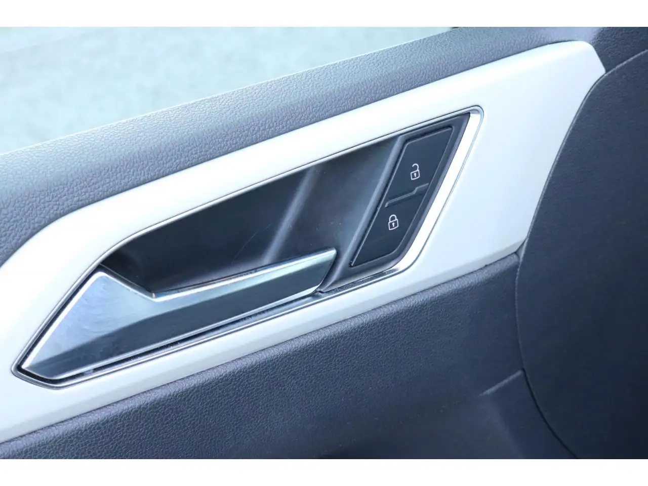 Volkswagen Polo Citadine 5 portes — photo 26