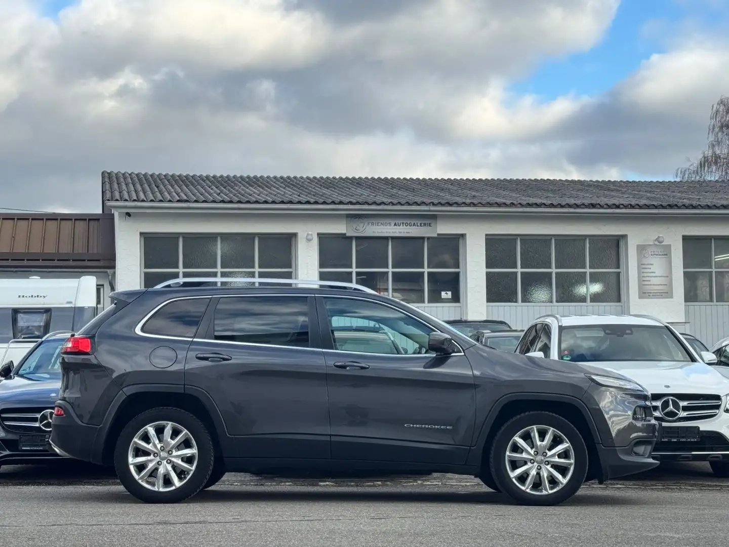 Jeep Cherokee Limited 4WD Zwart - 2