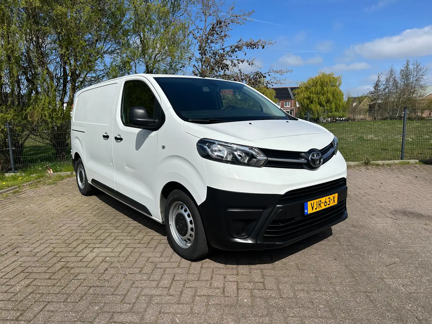 Toyota Proace 1.5 D-4D 75KW L1 Airco L1 Netto export €8950 Blanc - 2