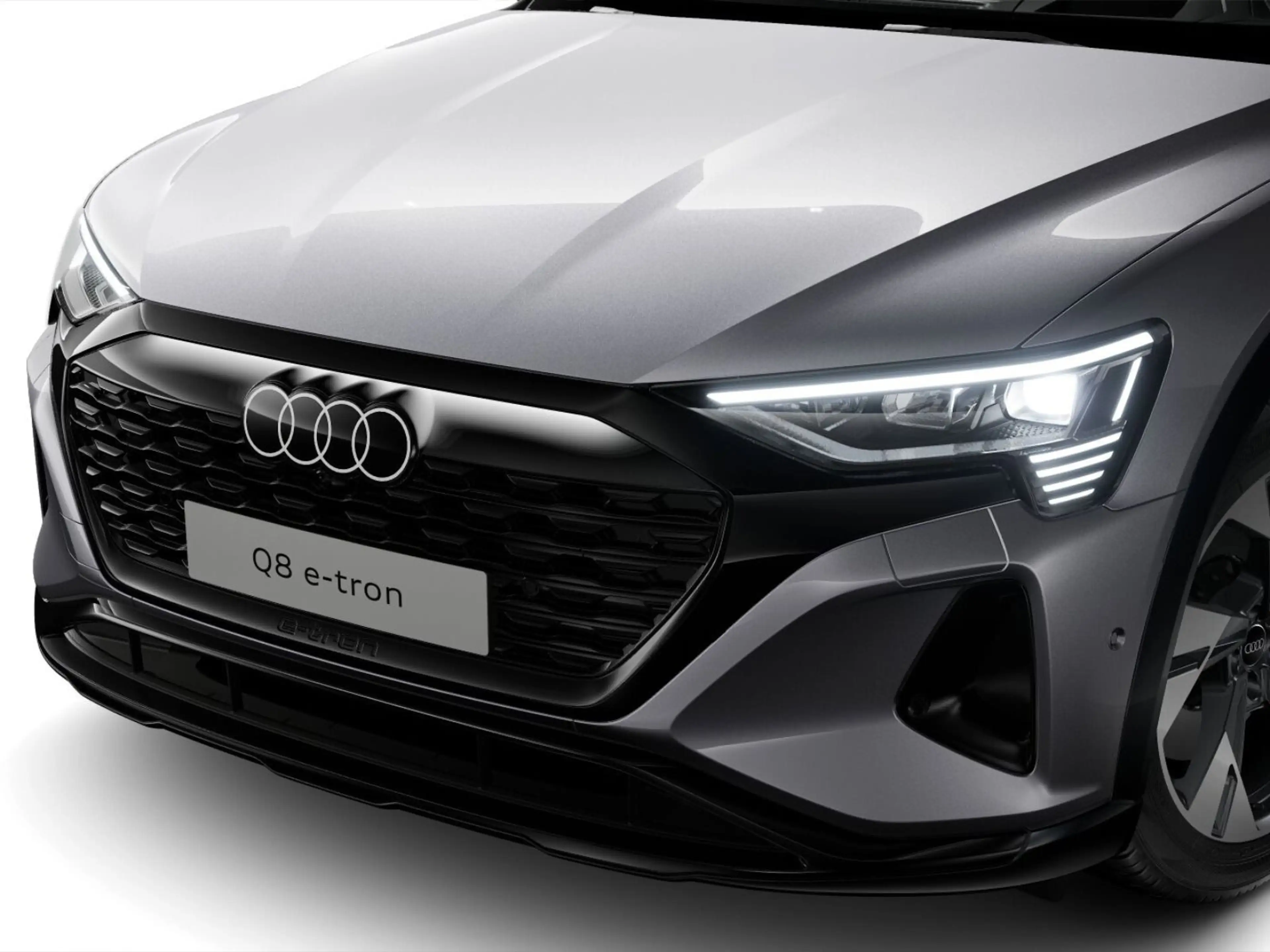 Audi Q8 e-tron advanced 55 quattro AHK*RFK*HUD*ACC — photo 8