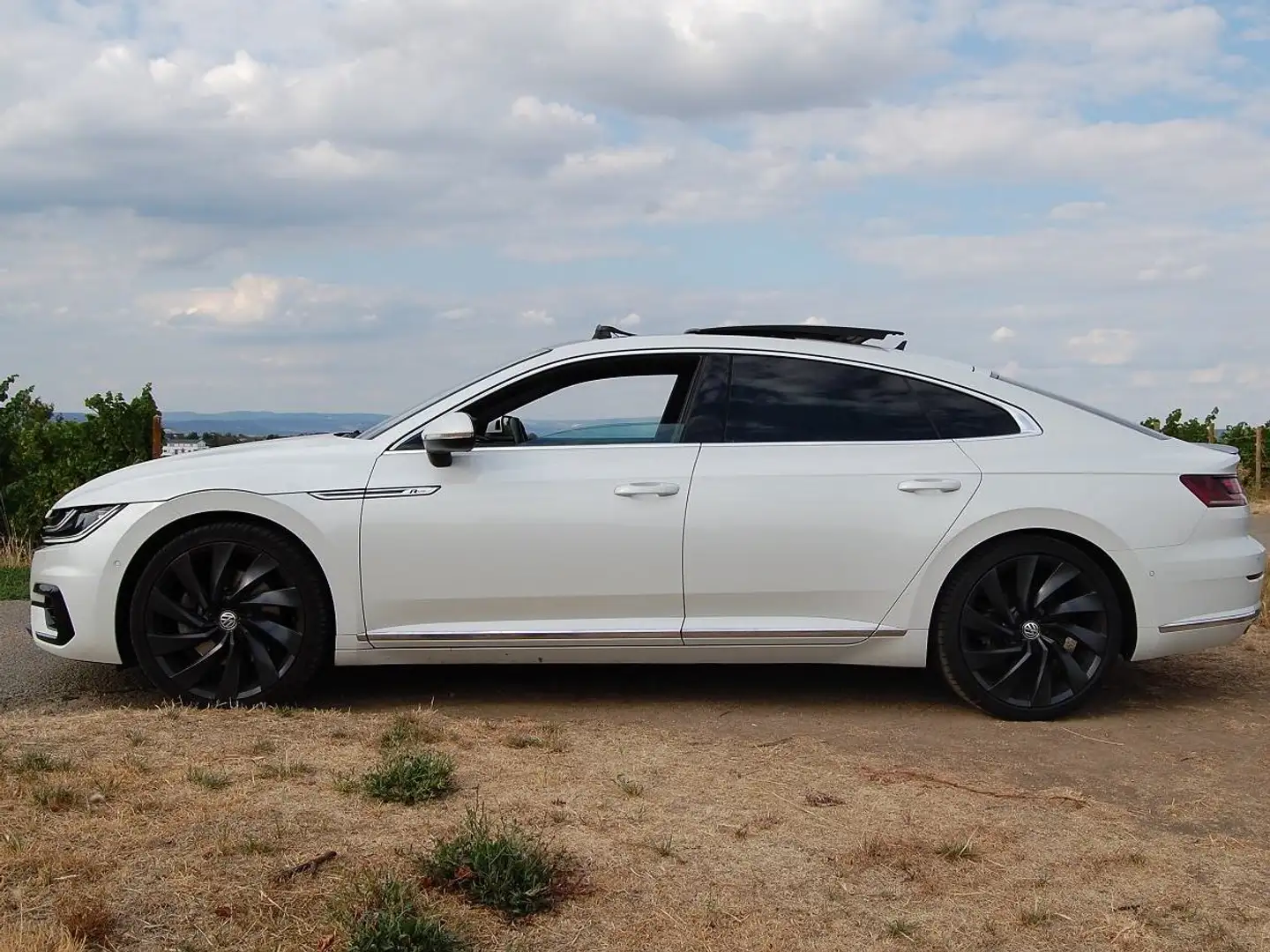 Volkswagen Arteon R-Line_4Motion_PANORAMA_DIGITALCOCKPIT Standheiz. Weiß - 2