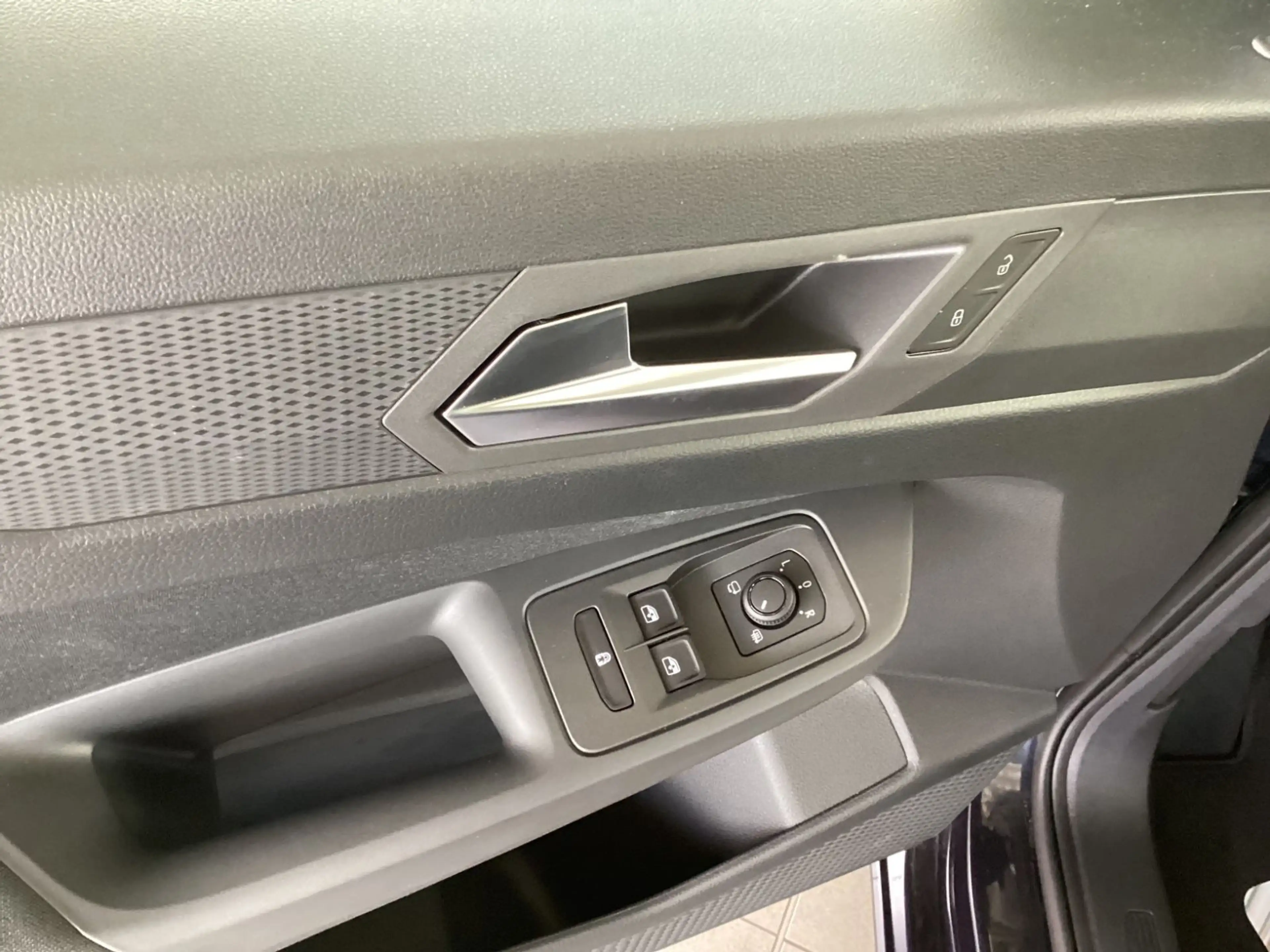 Ford Grand Tourneo Connect Titanium*LED*GJR*AHK*RFK* — photo 16