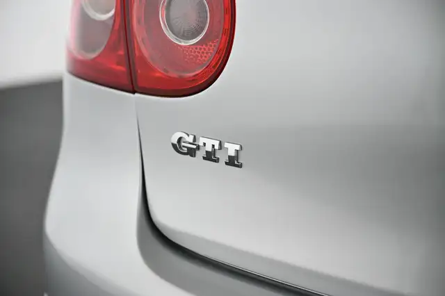 Volkswagen Golf view 14