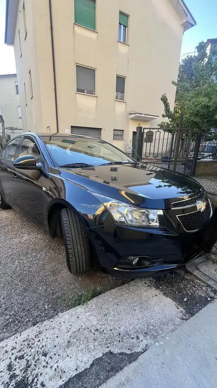 Chevrolet Cruze 2011 из Европы — купить под ключ