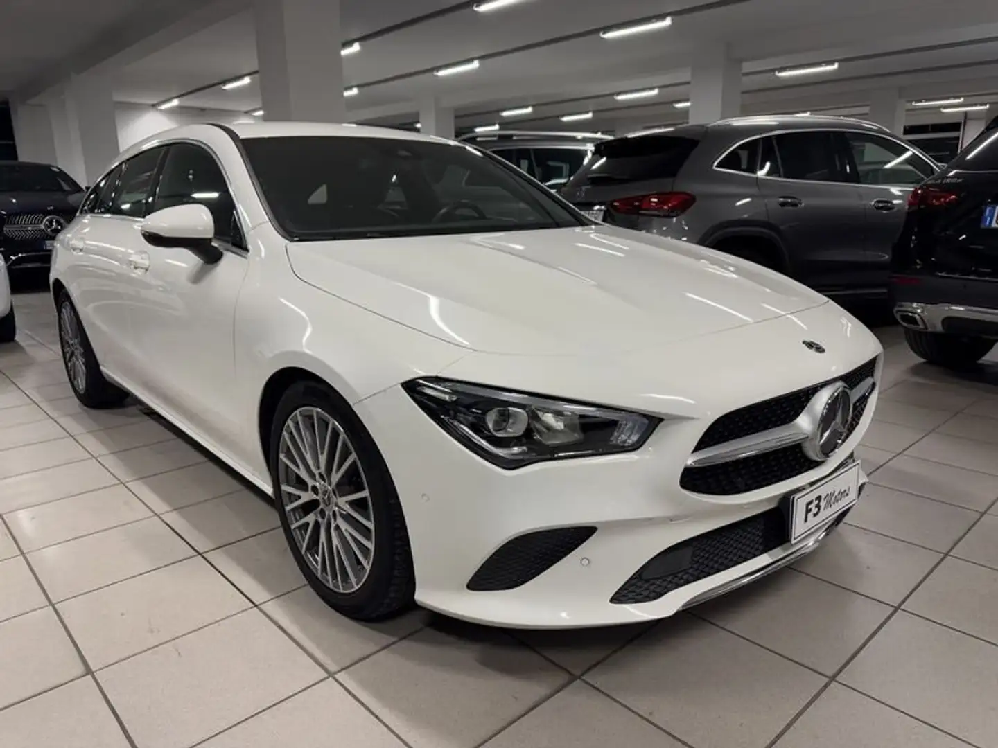 Mercedes-Benz CLA 200 CLA 200 d Automatic Shooting Brake Sport Bianco - 2