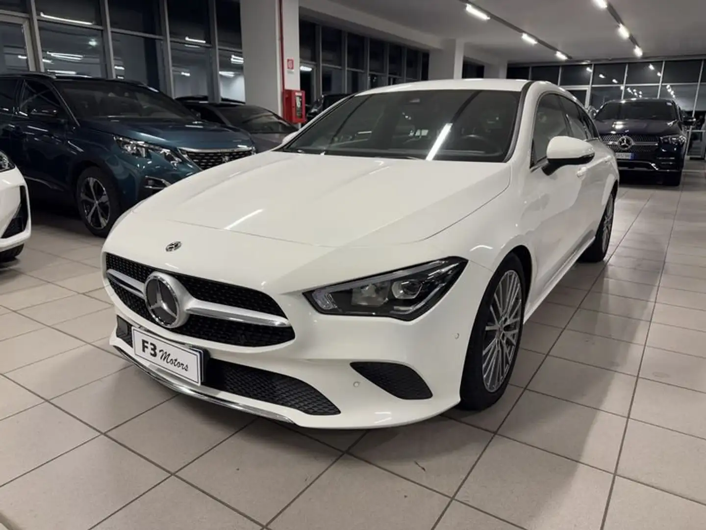 Mercedes-Benz CLA 200 CLA 200 d Automatic Shooting Brake Sport Bianco - 1