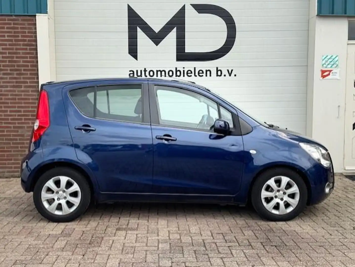 Opel Agila 1.2 Enjoy - Automaat - Airco - LM Velgen Blue - 2