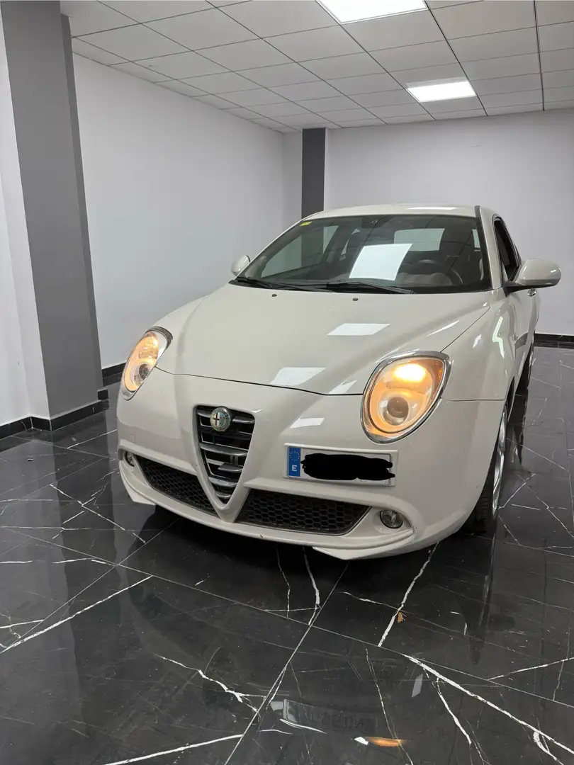 Alfa Romeo MiTo 1.6JTDm Distinctive 120 - 1