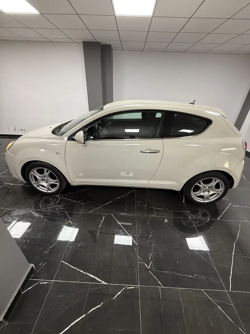Alfa Romeo MiTo 1.6JTDm Distinctive 120 - 2