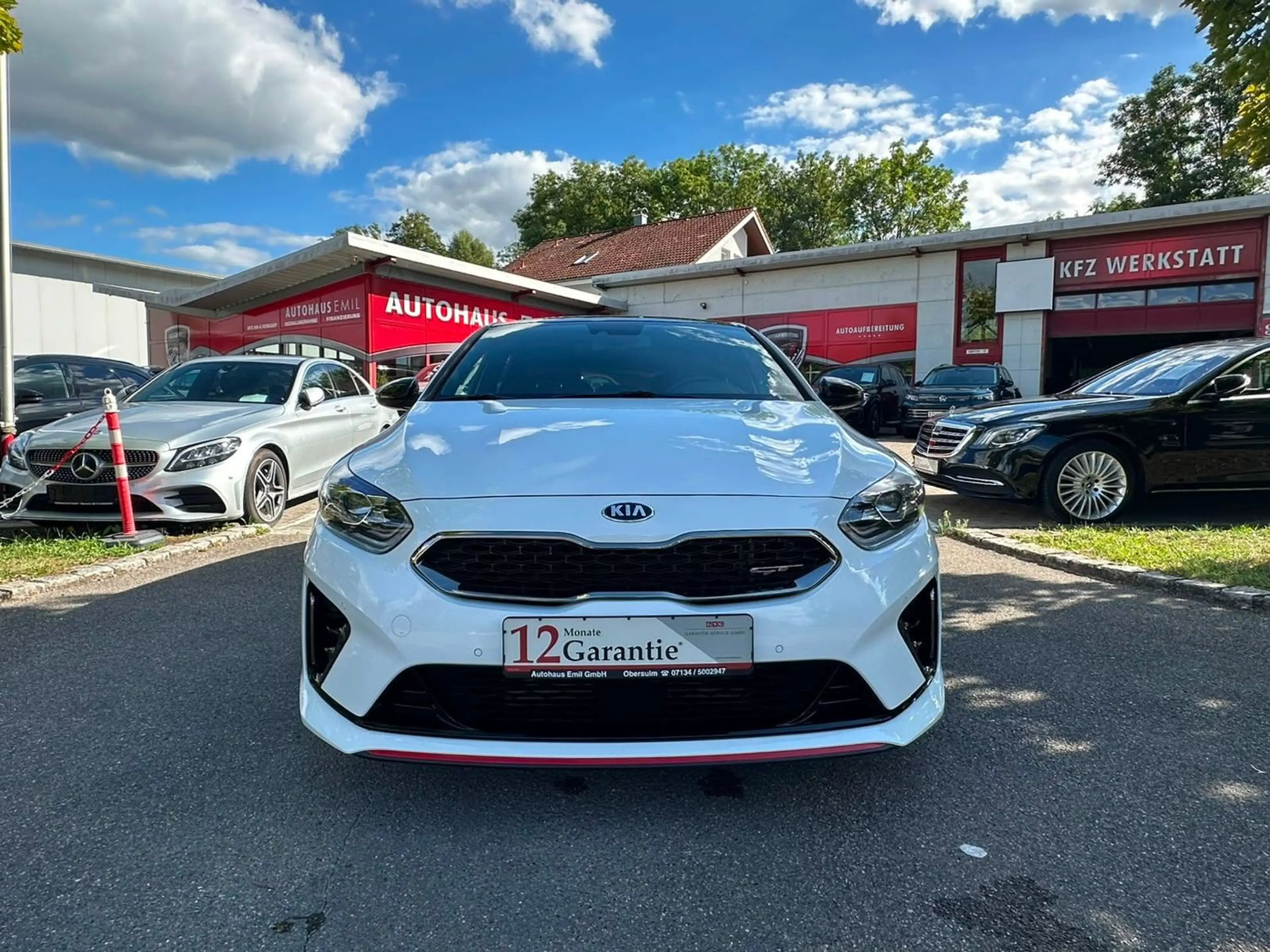 Kia ProCeed / pro_cee'd GT — photo 10