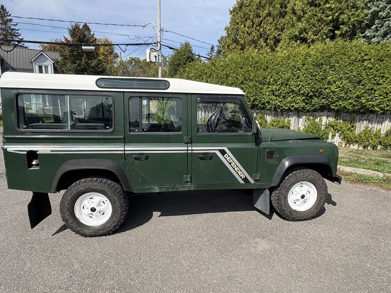 1997 Land Rover Defender alt 3