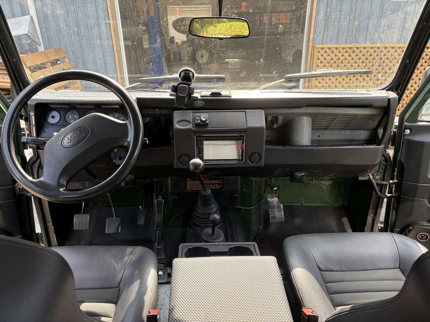 1997 Land Rover Defender thumb 15