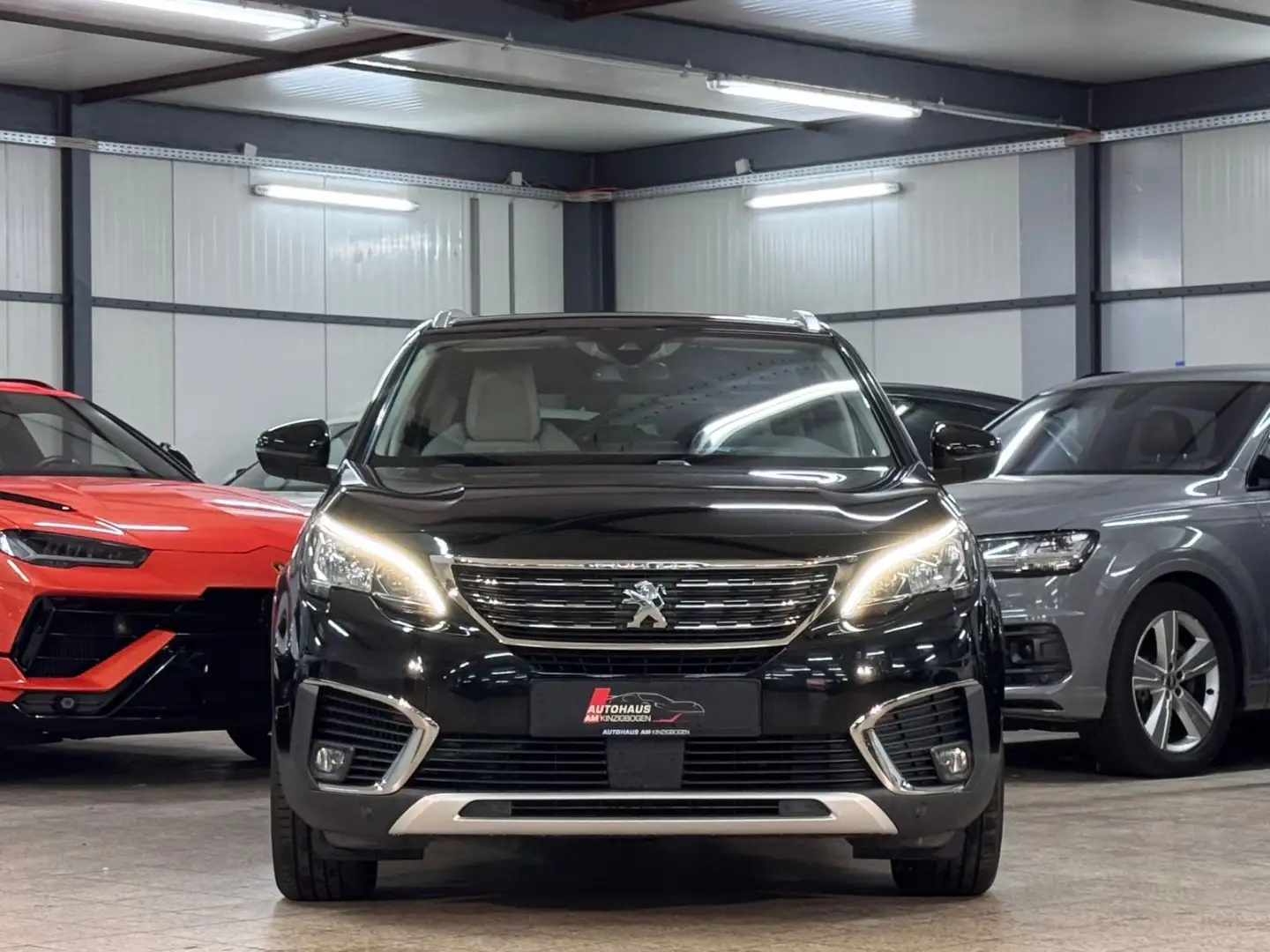 Peugeot 5008 Allure 7SITZER*TOTW*SPUR*APPS*TLEDER*KAMERA Schwarz - 2